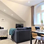شقة Town Hall Lofts,